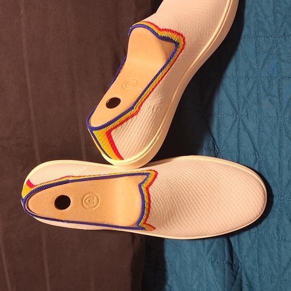 NWTs Rothy's White Rainbow 🌈 size 10.5 - Picture 2 of 9